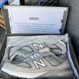 NIB - New Balance  Men's MADE in USA 990v5 Core Lifestyle M990GL5  - Size 10